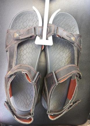 Сандалі босоніжки на липучці шкіряні розпродаж