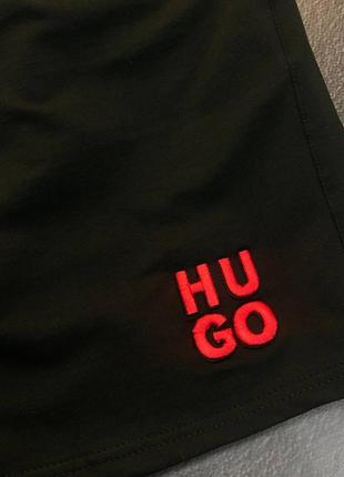 Чоловічий спортивний костюм з шортами в стилі hugo boss чорний з червоним котоновий костюм5 фото
