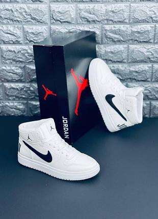 Кроссовки джордан jordan retro 1 женские стильные, универсальные