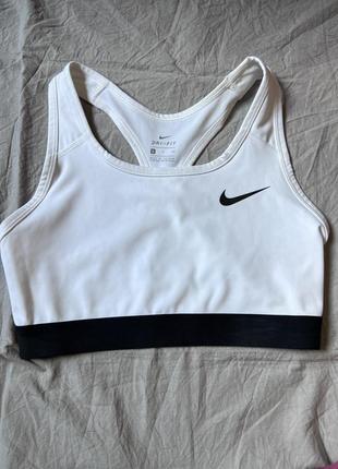 Спортивный топ nike