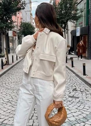 Шикарний бомбер піджак куртка білий молочний під zara
