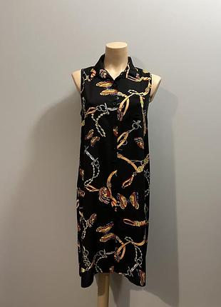 Платье сарафан без рукавов, принт цепи