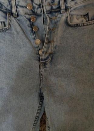 Фирменные джинсы1 фото