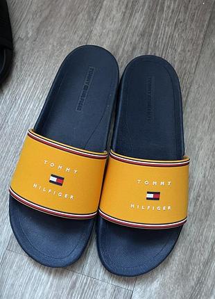 Шльопанці tommy hilfiger розмір  43