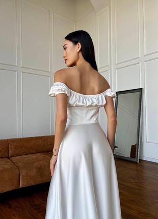 Невероятное сатиновое платье