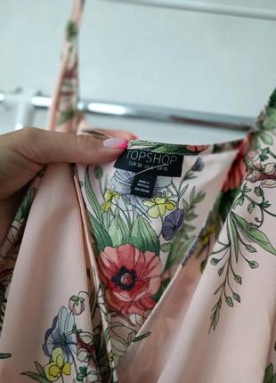 Платье сарафан миди на запах на тонких бретелях в цветы4 фото