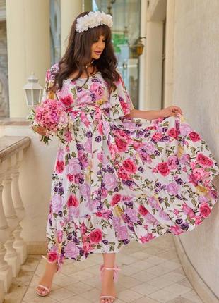 Красивое длинное платье в цветочный принт