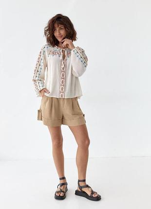 Женская блуза вышиванка свободного кроя с орнаментом4 фото