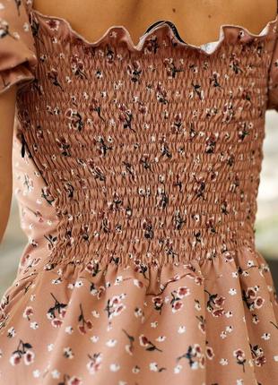 Сукня міді літня мокко з квітковим принтом з розрізом по нозі на затяжках з вирізом в зоні декольте якісна стильна трендова6 фото