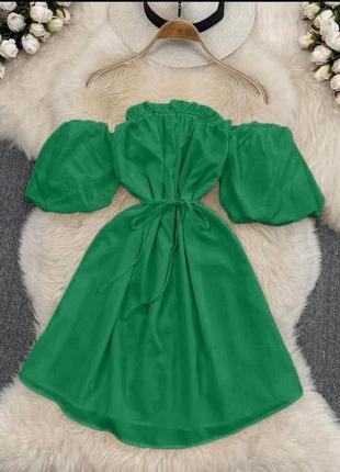 Платье мини с открытыми плечами качественное базовая белая черная голубая зеленая розовая трендовая стильное короткое платье