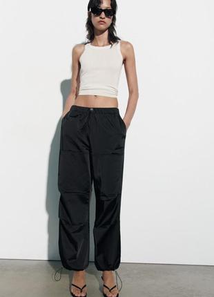 Атласные брюки карго zara черные сатиновые