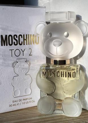 Moschino toy 2 парфумована вода 30 мл свіжа солодка фруктова цитрусова квіткова деревна мускусна жіноча (духи парфуми парфум для жінок)1 фото