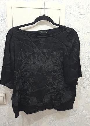 Щілкова блуза з вишивкою zara