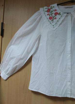 Рубашка с вышитым воротником.3 фото