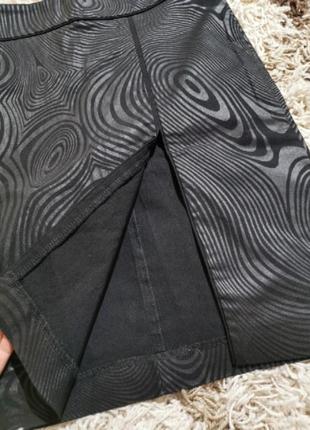 Шикарная юбка с разрезом миди bebe чёрная  серебро4 фото