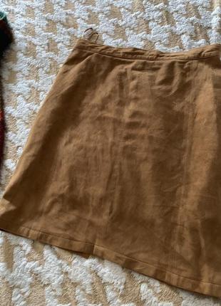 Замшевая юбка на талию цвета кэмел 40-424 фото
