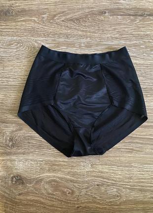 Шикарні, трусики, утяжка, високого ступеню, утяжки, безшовні, чорного кольору, від бренду: m&s 👌
