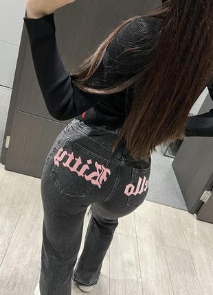Джинсы bershka hello kitty