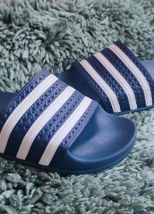 Шлепанцы сланцы adidas adilette, 36-37 р, 22,5-23 см