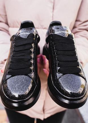 Alexander mcqueen gslaxy женские чёрные лаковые осенние кроссовки маквин.