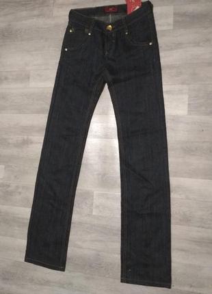 Джинси жіночі