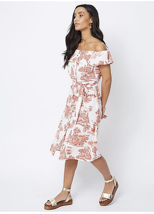 Сарафан на плечі