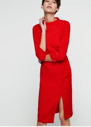 Червоне плаття футляр zara