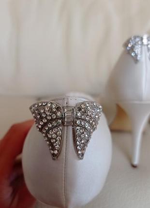 Белые атласные туфли для невесты 🫶