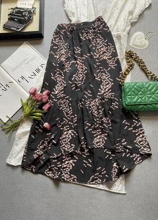 Длинная юбка, с оборкой, с карманами, push, на резинке, серого цвета, натуральная, 100% вискоза,3 фото
