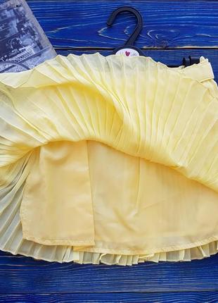 Яркая легкая пышная юбка плиссе на 5-6 лет3 фото