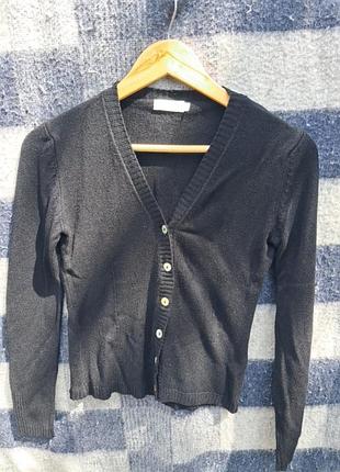 Очень нежная и мягкая кофточка.стан идеал.