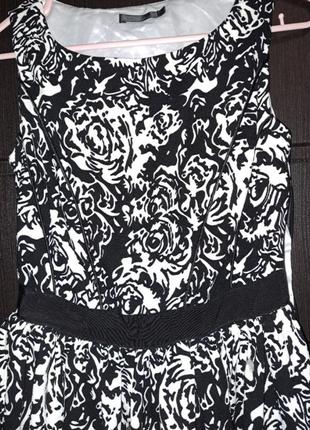 Черно-белое платье на выпускной5 фото