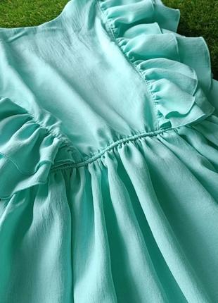 Чрезвычайно красивое платье
тканина: креп-жатка2 фото