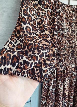 Коричневое кэжуал платье с открытыми плечами primark леопардовый принт(размер 36-38)6 фото