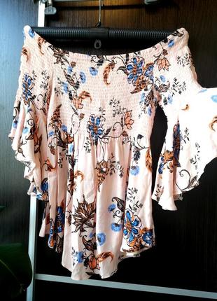 Оригинальная, новая, мягенькая блуза блузка цветы . вискоза. river island7 фото