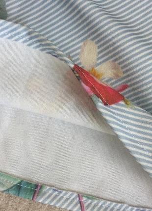 Блакитна сукня міні на запах квітковий принт 2