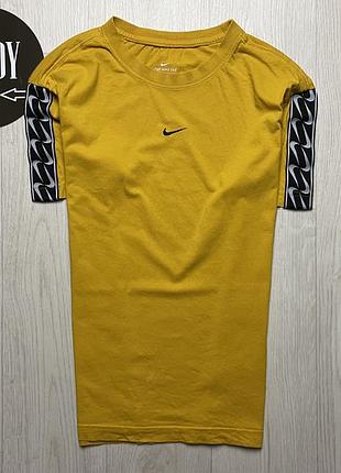 Чоловіча футболка nike swoosh, розмір по факту s