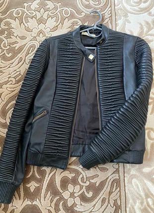 Шкіряна куртка versace