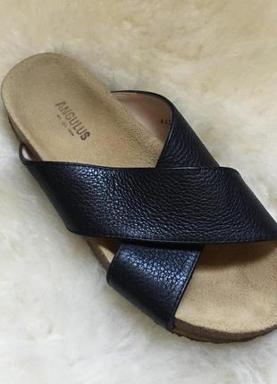 Шлепки шлёпанцы кожаные летние, 35