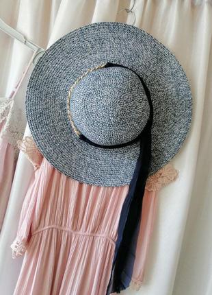 Пляжний плетений капелюх з прикрасою6 фото