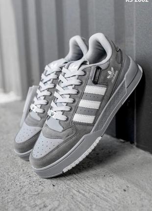 Adidas forum low