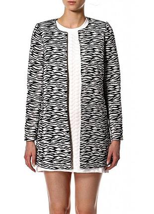 Стильный кардиган в принт зебра