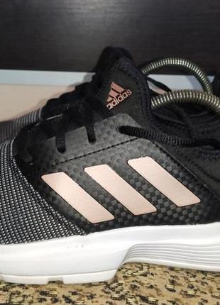 Теннисные кроссовки adidas game court