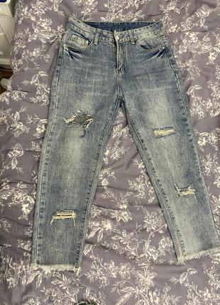 Джинсы на размер xs, на низкую девушку