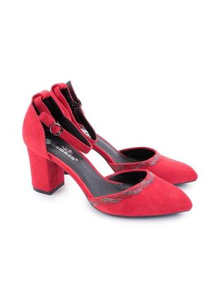 Женские красные туфли на каблуке