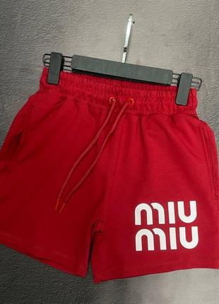 Шорти в стилі miu miu