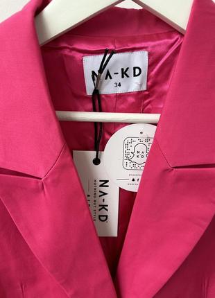 Удлиненный розовый блейзер пиджака3 фото