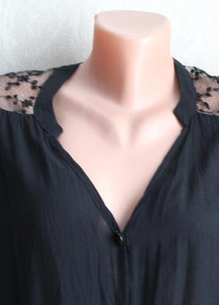 Черная блуза с ажурными плечами 2хл нарядная блуза футболка2 фото