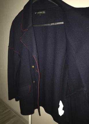 Трикотажное пальто zara темно-синого трикотажа в военном стиле длиной три четверти размер s7 фото