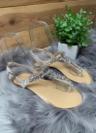 Новые сандалии по хорошей цене.  36-40р